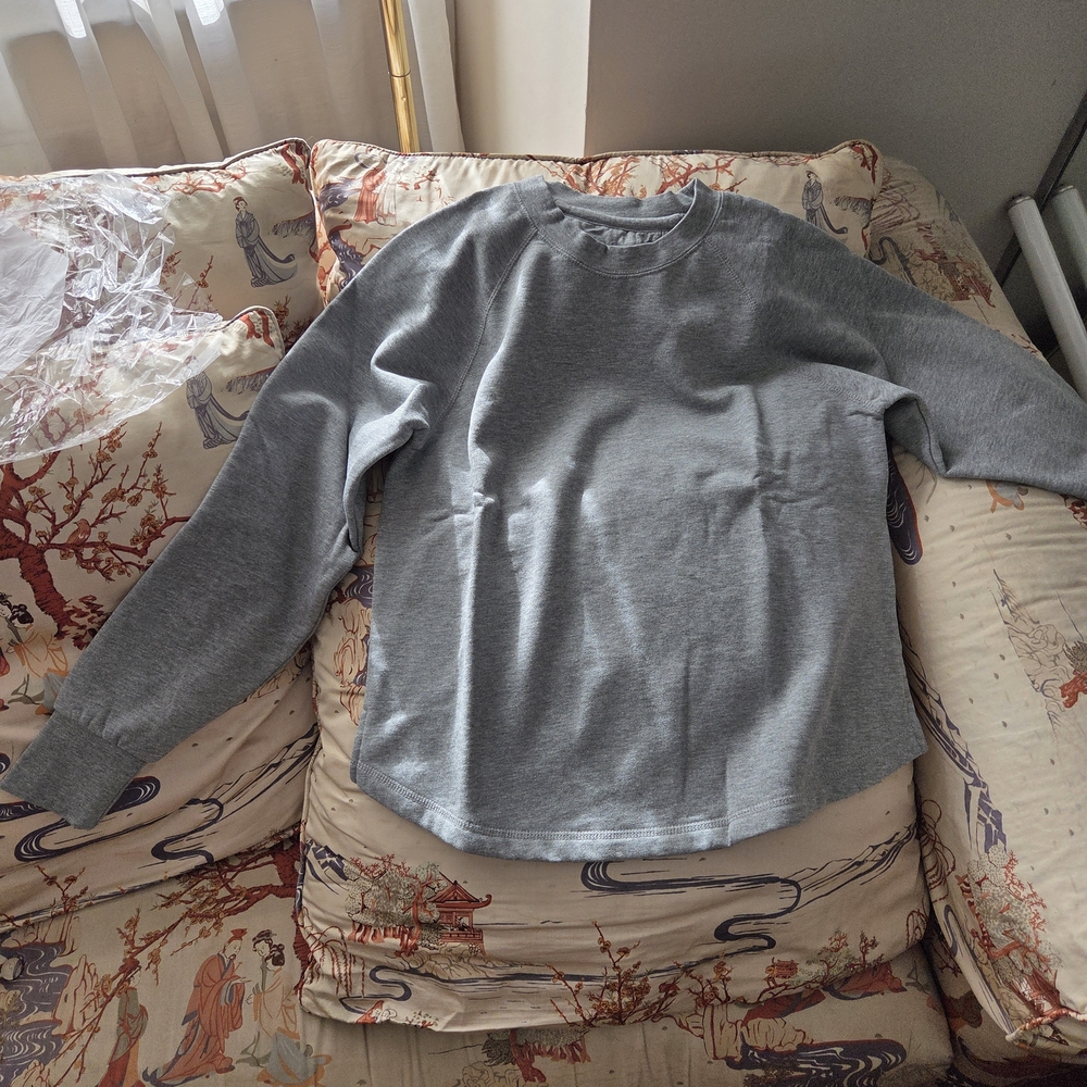 Municipal Women's Classic Gray Sweatshirt